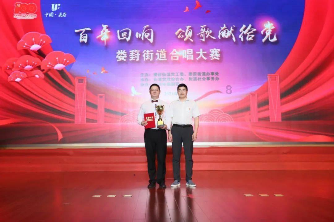 了解有个太抠门的班主任是什么体验?—一个专为探索和分享的红迪网平台